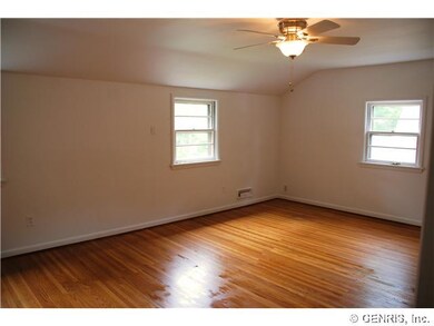 Master Bedroom Master Bedroom is oversized