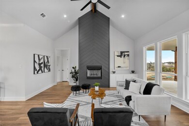 1036 Lilly Ln, Weatherford, TX 76088 - photo 4