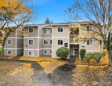 12435 NE 131st Ct unit D-202, Kirkland, WA 98034 - photo 3