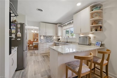 Kitchen with ALL the Bells & Whistles