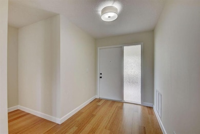 ENTRY FOYER