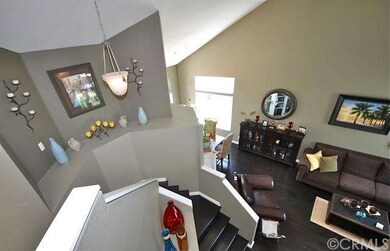 Dramatic display ledges