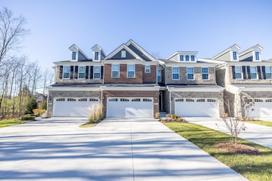 40207 Premier Dr unit 32, Northville Township, MI 48170 - photo 2