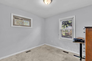 4370 Maplegrove Dr, Grove City, OH 43123 - photo 7