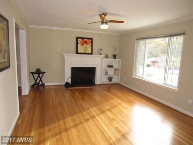 2301 Whitcomb Place, Falls Church, VA 22046 - photo 5