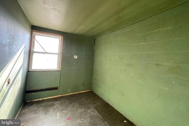 335 Bigley Ave, Halethorpe, MD 21227 - photo 6