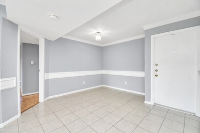 3065 Walnut Bend Ln unit 21, Houston, TX 77042 - photo 3