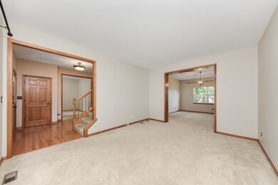 2656 Freeland Cir, Naperville, IL 60564 - photo 3