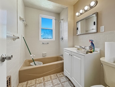 19 Stearns Ave unit 2, Medford, MA 02155 - photo 7