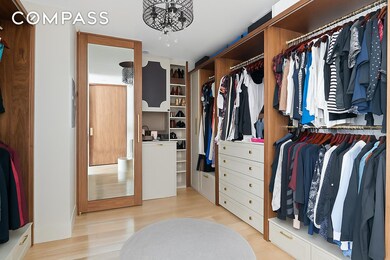 32 Gramercy Park S unit 12-DG, New York, NY 10003 - photo 6