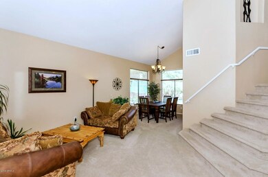 13006 W Valentine Ave El-large-005-7-Liv