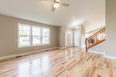 212 Saint Andrews Dr, Dekalb, IL 60115 - photo 4