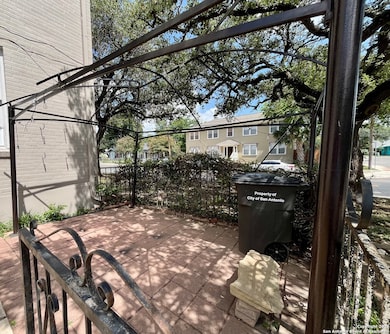 424 E Ashby Place unit 4, San Antonio, TX 78212 - photo 4