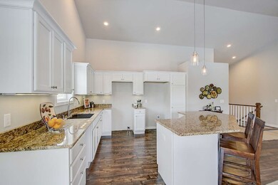 2705 Lynbrook Cir, Fitchburg, WI 53719 - photo 7