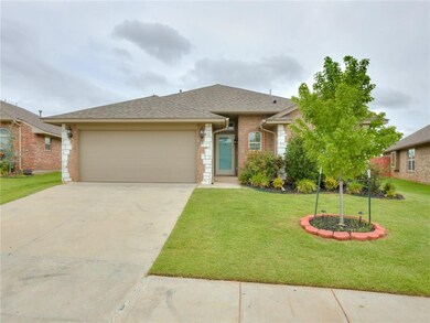 2904 NW 181st St, Edmond, OK 73012 - photo 2