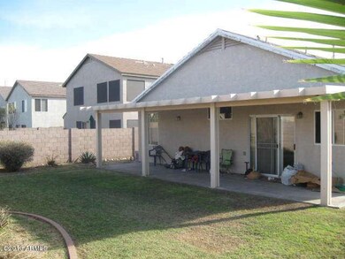 Nice covered patio & backyard
