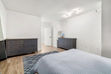 Parris Landing unit 4102, Charlestown, MA 02129 - photo 7