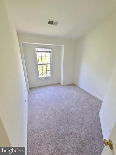 10 Rosebay Ct, Germantown, MD 20874 - photo 5