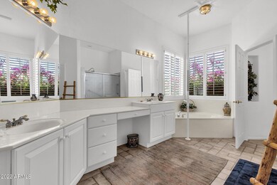 24-web-or-mls-1123-e-winged-foot-dr