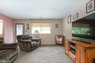 186 Middlesex Ct, West Deptford, NJ 08086 - photo 7