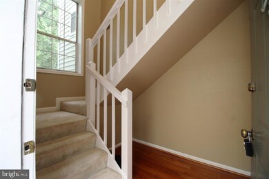 10118 Oakton Terrace Rd unit 10118, Oakton, VA 22124 - photo 3