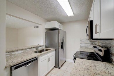 1104 Meadows Cir unit 1104, Boynton Beach, FL 33436 - photo 6