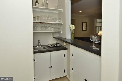 8016 Horseshoe Ln, Potomac, MD 20854 - photo 7