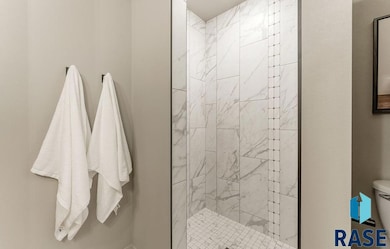 616 N Yankee Ave, Sioux Falls, SD 57110 - photo 7