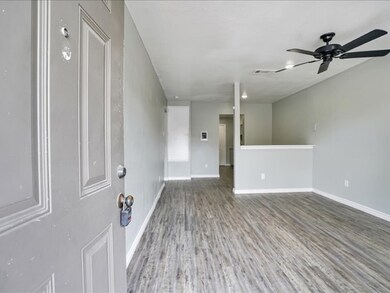 5117 Lavender St unit 5175, Houston, TX 77026 - photo 2