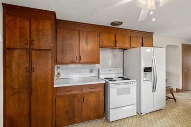 5 Kent St, West Springfield, MA 01089 - photo 6