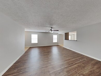 29299 Legends Bluff Dr, Spring, TX 77386 - photo 6