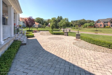 05_Front Patio-2