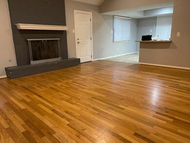 5210 Honey Cir, Houston, TX 77004 - photo 6