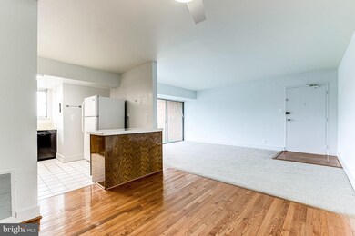 3710 N Rosser St unit 204, Alexandria, VA 22311 - photo 5