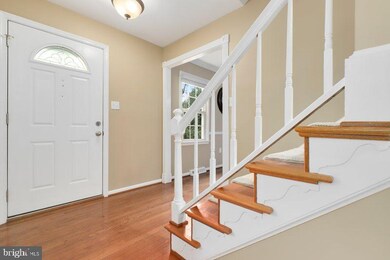 8811 Shadowlake Way, Springfield, VA 22153 - photo 6