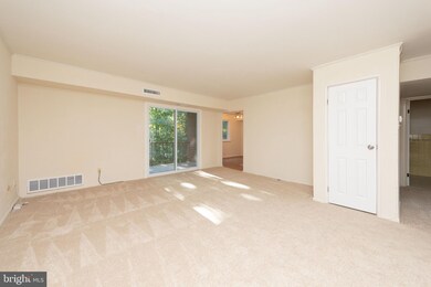 203 E Hampton Crossing Condiminiums unit E, Southampton, PA 18966 - photo 3