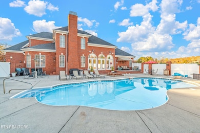 71-web-or-mls-7907 Debra Drive-69