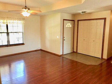 295 W Canyon Ct, Nixa, MO 65714 - photo 4