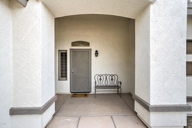 Front Porch Entryway