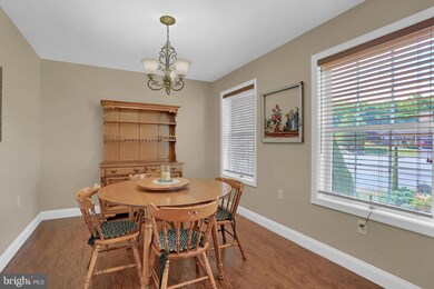 614 Governors Ct, Chambersburg, PA 17201 - photo 7