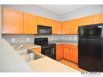 Tons of Space in Kitchen