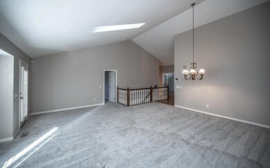 7171 Oak Pointe Curve, Bloomington, MN 55438 - photo 4