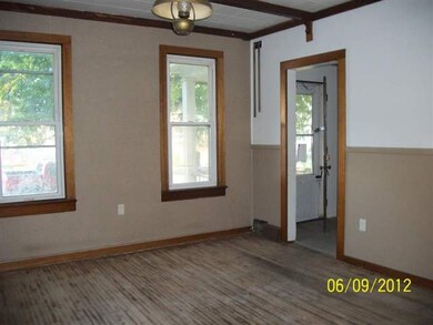 2320 Jackson Ave, Davenport, IA 52802 - photo 3