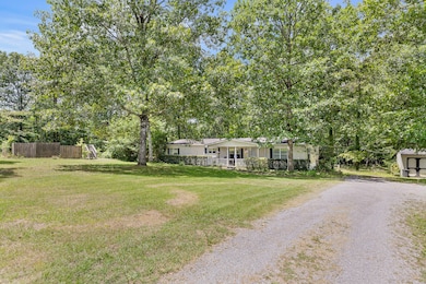 403 Lyman Daniel Rd, Trenton, GA 30752 - photo 2