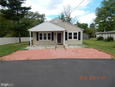 2134 Overbrook Rd, Hatfield, PA 19440 - photo 2