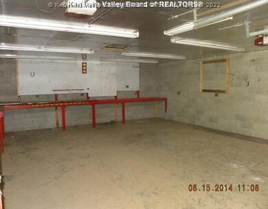 Garage.
