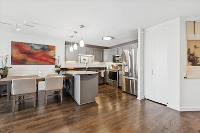 Park Tower Market unit 4805, Chicago, IL 60640 - photo 5