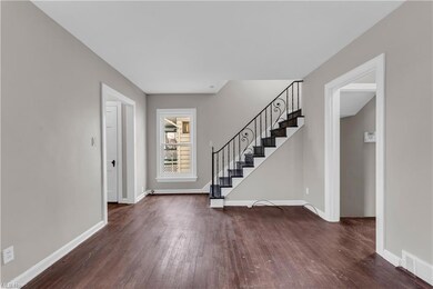 5220 Thomas St, Maple Heights, OH 44137 - photo 5