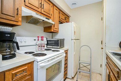 4710 Cobblestone Dr unit J-1, Myrtle Beach, SC 29577 - photo 7