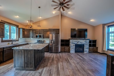 168 Raymond Ave, River Falls, WI 54022 - photo 2